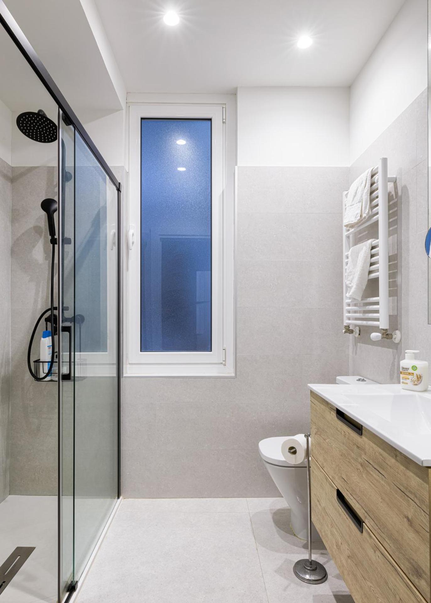 Nuevo Lujo Centro De Bilbao + Wifi . Parking Appartement Buitenkant foto